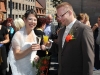 Sektempfang von Melanie und Björn vor der Kirche