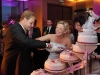 Hochzeit von Denise & Markus bein Hochzeitstorten anschneiden
