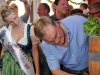 Die Sandkerwa - Bieranstich von OB Andreas Starke mit Sandmadla Nadine