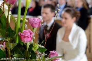 Hochzeitsfotos bei schlechtem Wetter - Hochzeitsfotograf Wiesenthau, Forchheim, Erlangen, St. Martin Kirche in Eggolsheim