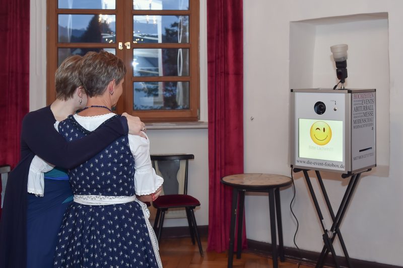 Photobooth / Fotobox für eine Hochzeit günstig mieten