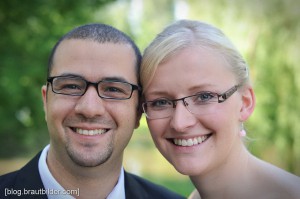 Obwohl die traditionelle, klassische Hochzeit nie unmodern wird, so verändert sich der Style der Brautbilder. Hochzeitsfotograf Erlangen