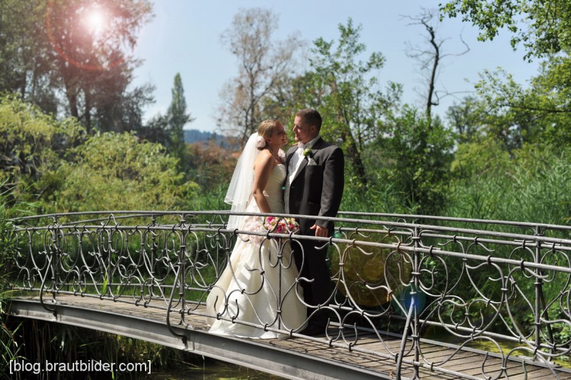 Der Hochzeitsfotograf in der Schweiz. Hochzeitsfotos am Zürichsee, auf der Halbinsel Au.