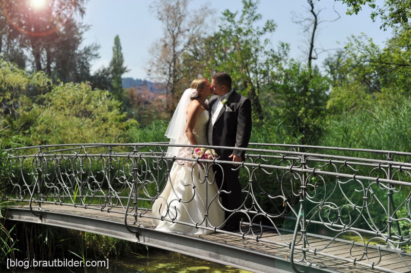 Der Hochzeitsfotograf in der Schweiz. Hochzeitsfotos am Zürichsee, auf der Halbinsel Au.