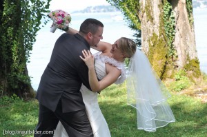 Der Hochzeitsfotograf in der Schweiz. Hochzeitsfotos am Zürichsee, auf der Halbinsel Au.