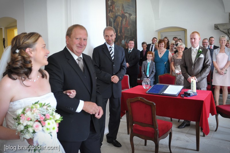 Hochzeitsfotograf Schloss Seehof in Memmelsdorf -Die standesamtliche Trauung im Schloss Seehof Memmelsdorf