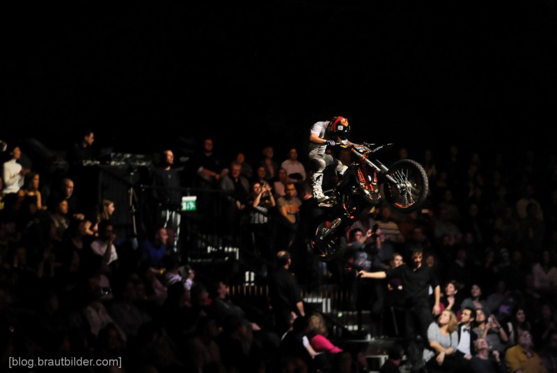 Zirkus FLIC FLAC - 25 Jahre Hoechststrafe - Premiere Nuernberg 12-2014 - der Hochzeitsfotograf