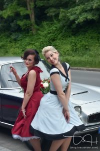 Mit 20-er Jahre Motto im Great Gatsby Style, Hochzeitsfotograf Vintage, Fotograf Hochzeit, tolle Hochzeitsgäste im 20 Jahre Style