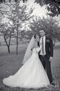 Brautbilder während der Hochzeitsfeier - der Hochzeitsfotograf benötigt nur 45 Minuten dafür
