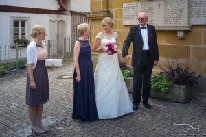 Hochzeitsfotograf Schloss Burgellern, Heiraten auf dem Schloss in Burgellern, kirchliche Trauung Burgellern, Schesslitz