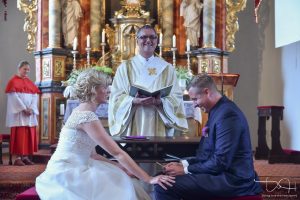 Hochzeitsfotograf Schloss Burgellern, Heiraten auf dem Schloss in Burgellern, kirchliche Trauung Burgellern, Schesslitz