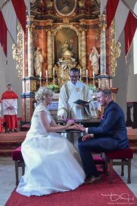Hochzeitsfotograf Schloss Burgellern, Heiraten auf dem Schloss in Burgellern, kirchliche Trauung Burgellern, Schesslitz