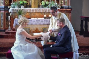 Hochzeitsfotograf Schloss Burgellern, Heiraten auf dem Schloss in Burgellern, kirchliche Trauung Burgellern, Schesslitz