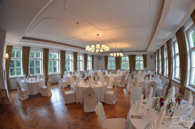 Hochzeitsfotograf Schloss Burgellern, Heiraten auf dem Schloss in Burgellern, kirchliche Trauung Burgellern, Schesslitz