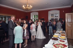 Hochzeitsfotograf Schloss Burgellern, Heiraten auf dem Schloss in Burgellern, kirchliche Trauung Burgellern, Schesslitz