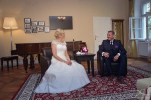 Hochzeitsfotograf Schloss Burgellern, Heiraten auf dem Schloss in Burgellern, kirchliche Trauung Burgellern, Schesslitz