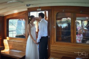 Romantische Augenblicke auf See, der Hochzeits Fotograf amTegernsee