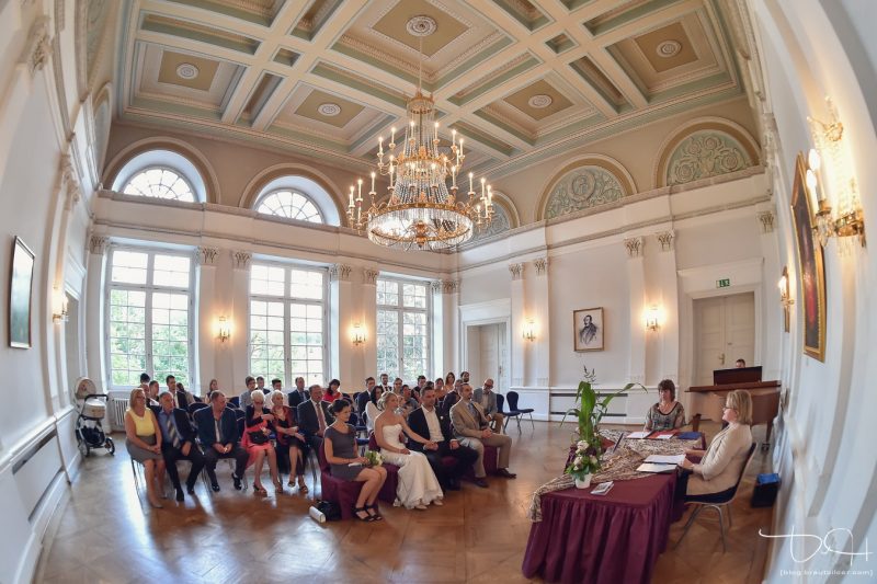 Heiraten im Schloss Burgfarnbach, der Hochzeits Fotograf im Schloss Burgfarnbach