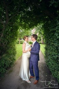 Brautbilder im Burggarten in Nuernberg. Euer Hochzeitsfotograf auf der Burg in Nuernberg!