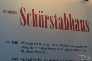 Historisches Schuerstabhaus! Station der Historischen Meile Nuernberg. Hochzeitsfotograf im Schuerstabhaus.