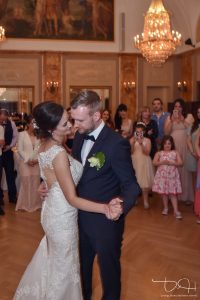 Hochzeitstanz fotografiert der Hochzeitsfotograf im Grand Hotel