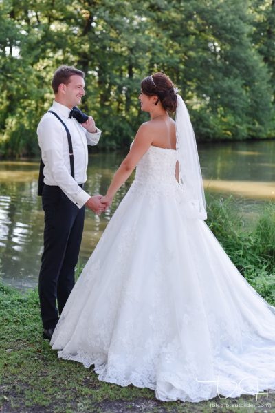 Tolle Location, tolles Brautpaar, tolle Brautbilder vom Hochzeitsfotografen. Scherau in Leinburg.