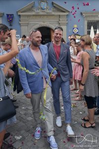 Verpartnerung in der Schweiz, begleitet von dem Hochzeitsfotografen aus Nuernberg.