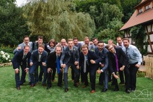 Lustige Gruppenbilder von Eurem Hochzeitsfotografen im Laeidlhuf.