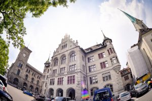 Der Hochzeitsfotograf beim Standesamt Zuerich
